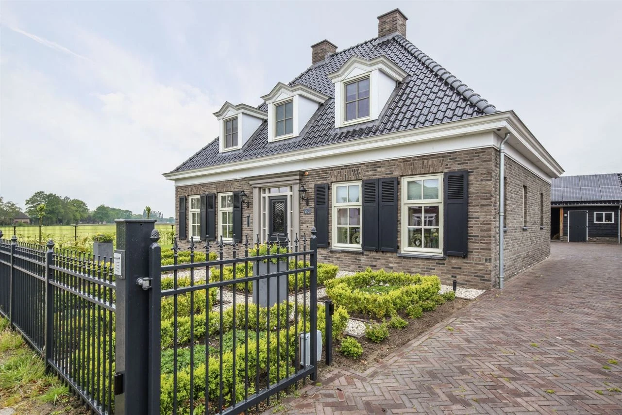 Notariswoning Lunteren Woningbouw